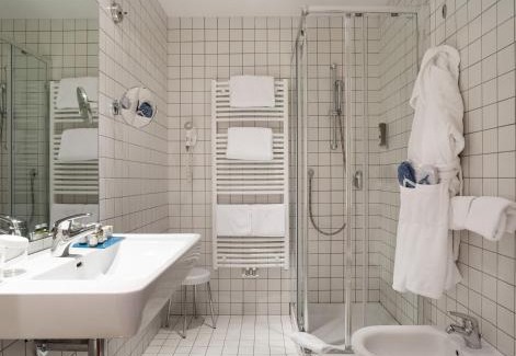 Riva del Garda Hotel | Astoria Resort