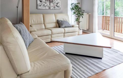 Oberhausen House | Astrid