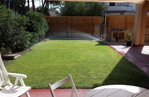 Capitana Villa | At 250 mt from the Sea, beautiful detached cottage with large Gardino