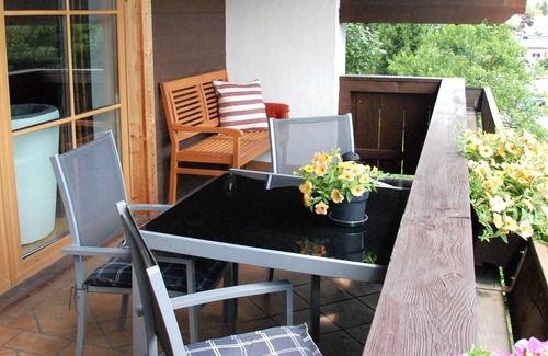 Bruck an der Grossglocknerstrasse Apartment | Cosy apartment near Zell am See, just minutes from ski slopes and Lake Zell!