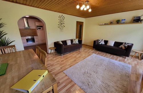Bruck an der Grossglocknerstrasse Apartment | Two bedroom Apartment with Balcony - Hirsch
