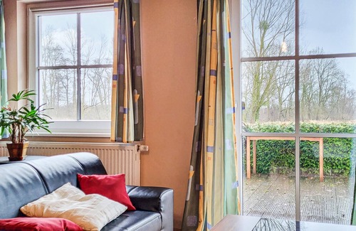 Buelow Apartment | At Haussee, this beautiful vacation apartment in a traditional thatched house welcomes you.