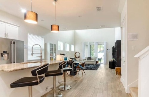 Lake Davis - Greenwood Villa | At Lakes Upscale Villa/Next to Downtown Orlando