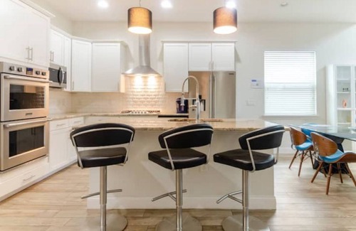 Lake Davis - Greenwood Villa | At Lakes Upscale Villa/Next to Downtown Orlando