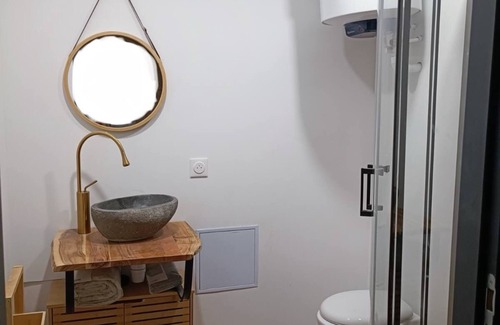 Mirecourt Apartment | At the Cloisters
