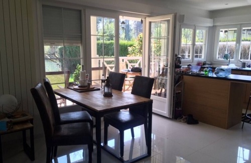 Montigny-sur-Loing House | At the edge of the Loing near Fontainebleau