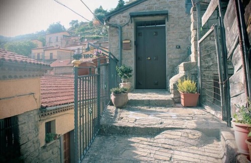 Castelmezzano House | At the Norman Fort