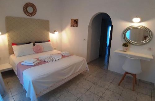 Kamari Apartment | Atalos Suites