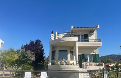 Pefki Apartment | Atelié Γιούλη