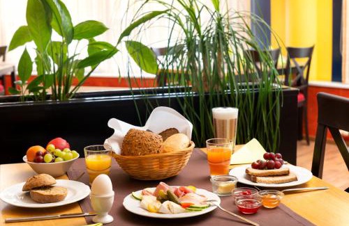 Lampertheim Hotel | ates Hotel Lampertheim by AURUM