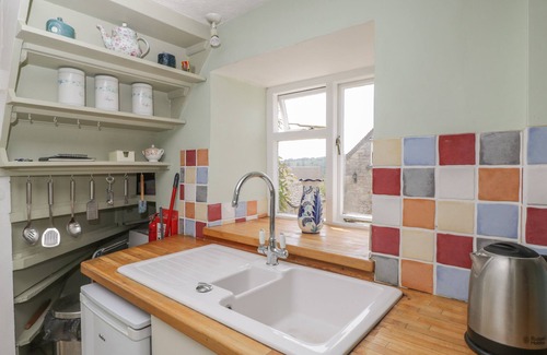 Inchbrook Cottage | ATHELSTAN COTTAGE, pet friendly, with open fire in Stroud