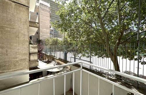 Ampelokipoi Apartment | Athenian Cosy Getaway