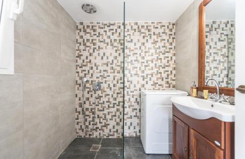 Exarhia Hotel | Athens Lights