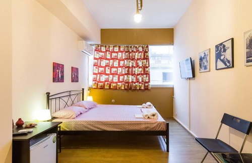 Psirri Apartment | Athens Town Hall Art Loft