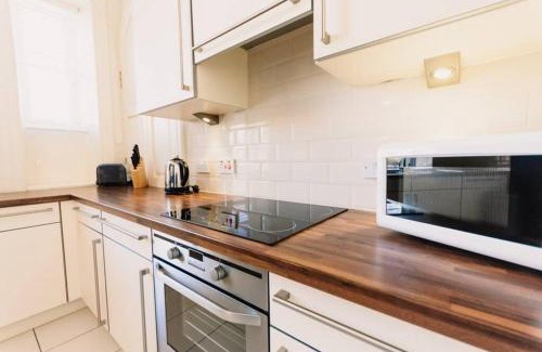 Birnam Apartment | Atholl Apartment - A Unique apartment in countryside park with WIFI and access to pool and bar