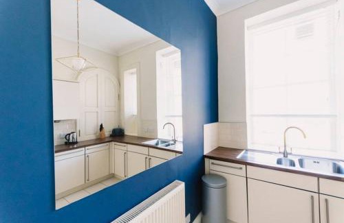 Birnam Apartment | Atholl Apartment - A Unique apartment in countryside park with WIFI and access to pool and bar