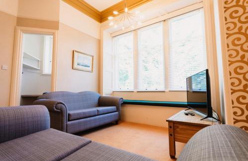 Birnam Apartment | Atholl Apartment - A Unique apartment in countryside park with WIFI and access to pool and bar