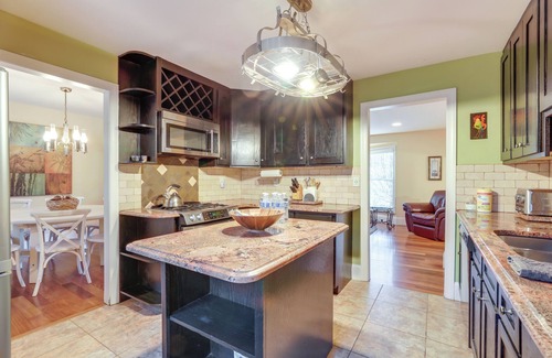 Windwood House | Atlanta Abode w/Yard in a Tranquil Setting!