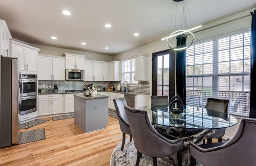 Southwestern House | Atlanta Luxury Home (8bedrooms)