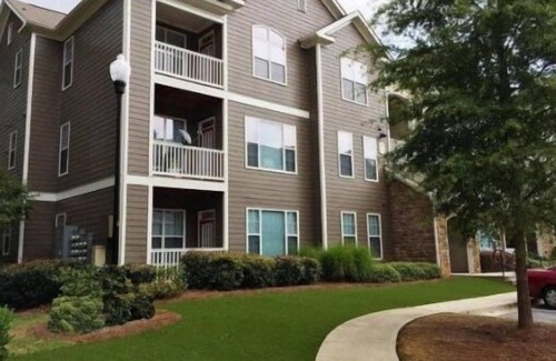 Church Street Apartment | Atlanta peacen