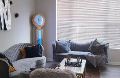 Church Street Apartment | Atlanta peacen