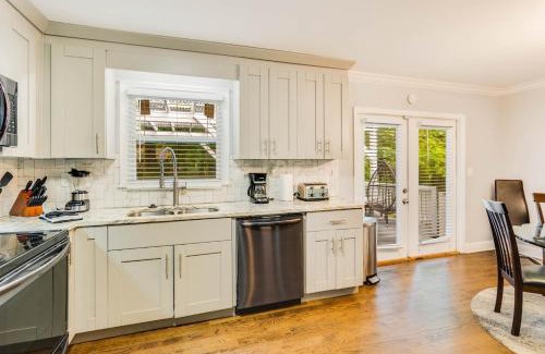 Decatur House | Atlanta's Luxe 6-Bedroom Haven
