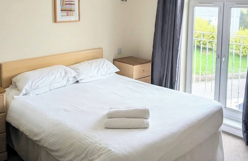 Saint Columb Major Cabin | Atlantic Lodge - 4 Bedroom - Pool -Spa - Gym