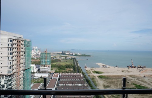 Malacca City Apartment | Atlantis Residence Iconstay Design Apartment by Iconstay Melaka