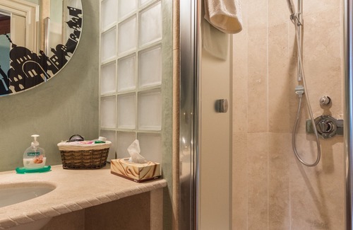 Borgo Po Apartment | Attic Studio In 1800' S Villa - WIFI - Air conditioning