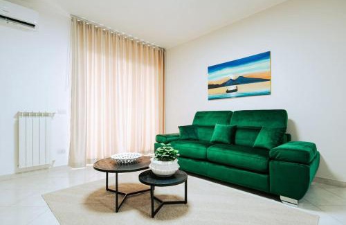 Casavatore Apartment | Attico vicino all Aeroporto con Parcheggio privato e 2 Bagni