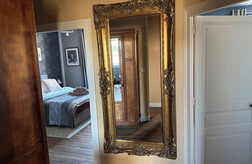 Bussiere-Poitevine House | Attractive central town house with local parking, tobacconist, baker, ATM.