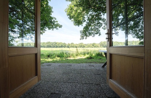 Municipality of Soest House | Attractive Swedish group accommodation by the meadow