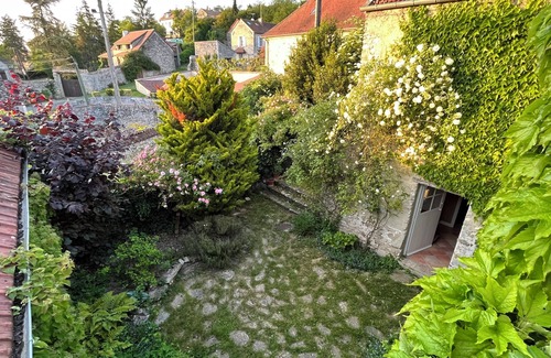 Jumeauville House | Atypical village house near Versailles and the African game park of Thoiry