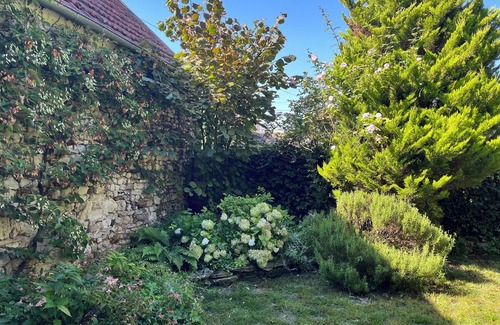Jumeauville House | Atypical village house near Versailles and the African game park of Thoiry