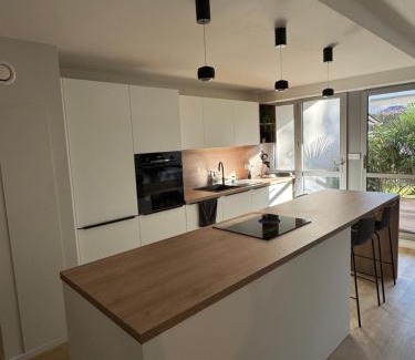 La Celle-sous-Gouzon Apartment | Au cœur du vieux port de Pornic