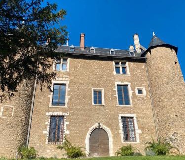 Uriage-les-Bains Apartment | Au Château d’Uriage-Chamrousse