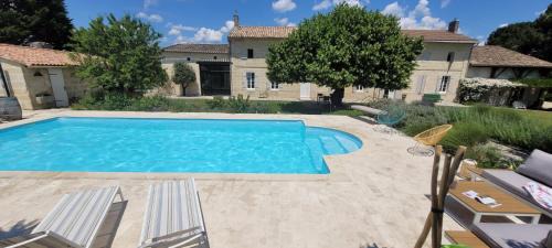 Lussac Bed & Breakfast | Au Do'Mayne des Bouilles - Spa & Piscine