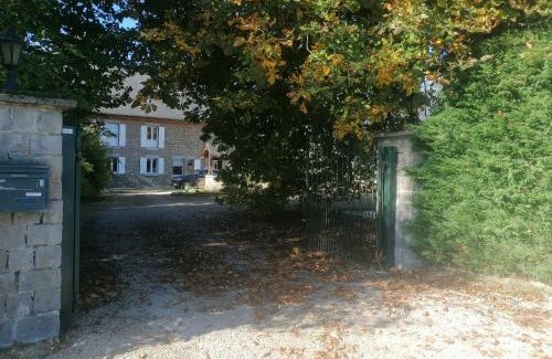 Fays House | Au regard des biches