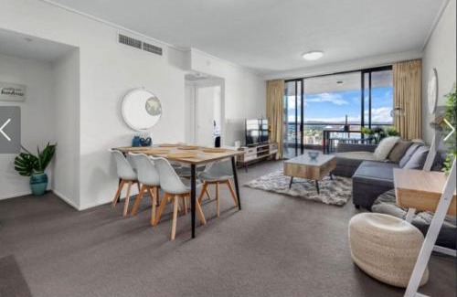 Brisbane Central Business District Apartment | AU1 - Aurora Skyscraper CBD For Business or Pleasure