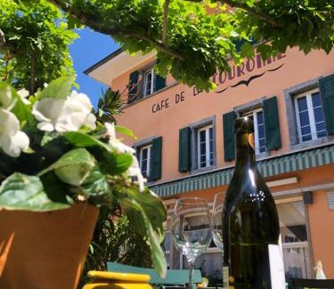Yvorne Hotel | Auberge Communale de la Couronne