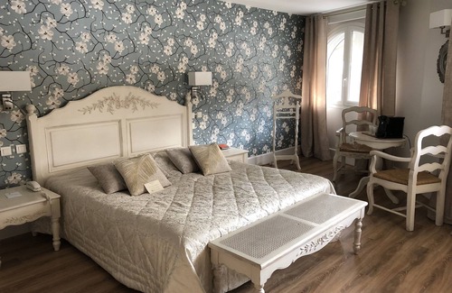 Savas Hotel | Auberge du Lac
