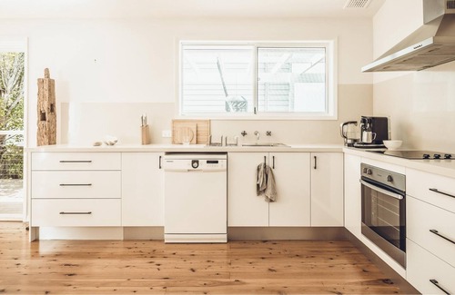 Killcare Heights House | Audrey's at Killcare - Audrey's at Killcare is the place to go for those after some peace, quiet and serenity by the Bay and Beach.