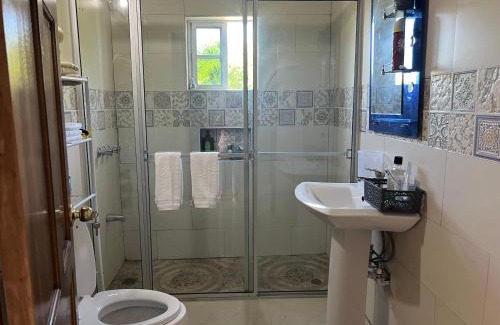 Black River Bed & Breakfast | Auglo villa house