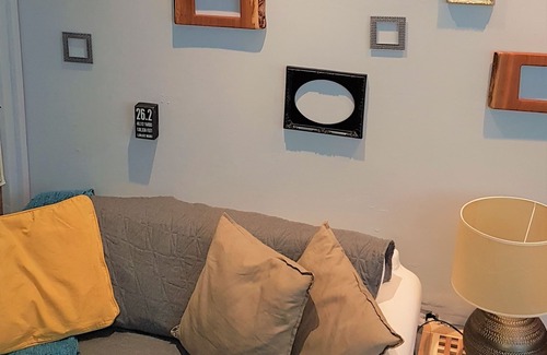 Tollcross Apartment | Auld Pottery - Charming & Central gem in the heart of the city centre