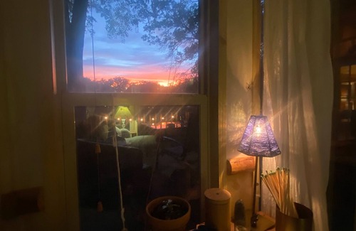Dodgeville Cabin | Aunt Happy’s Hideaway: charming 2 bedroom cabin near Mineral Point