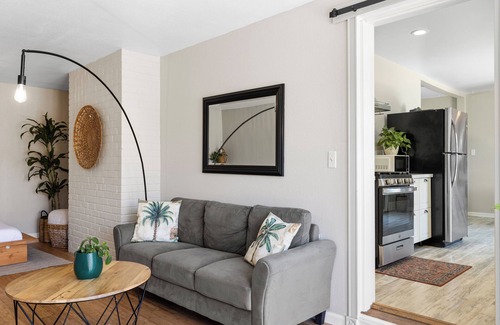 Riverside House | Aura