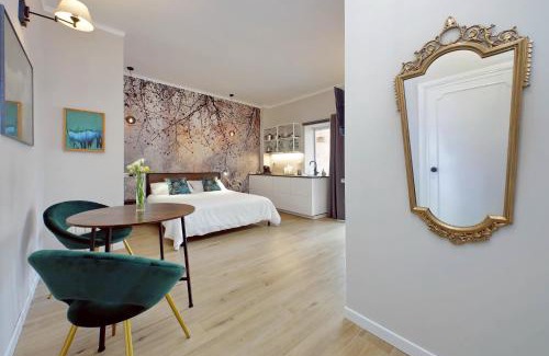 Aurelio Apartment | Aurelia Antica Terrace Apt free pool and parking