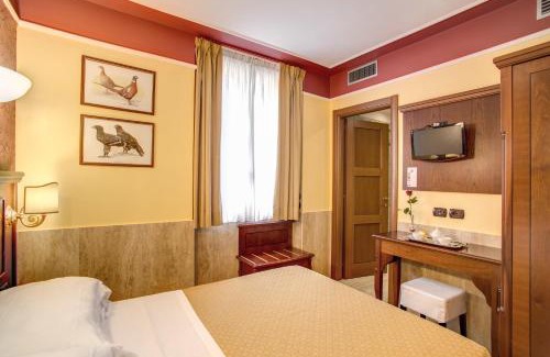 Aurelio Hotel | Aurelius Art Gallery Hotel