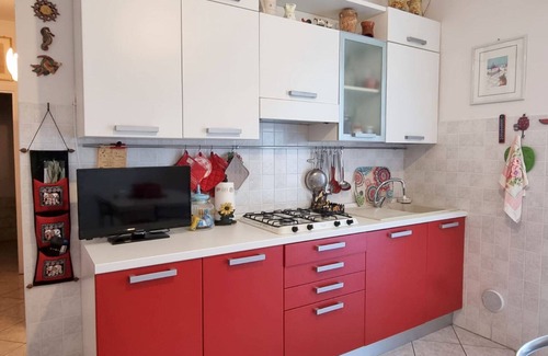 Lido di Pomposa Apartment | Aurora 2 Air-conditioned three-room apartment in the center, a stone's throw from the sea