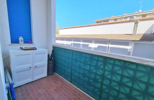 Lido di Pomposa Apartment | Aurora 2 Air-conditioned three-room apartment in the center, a stone's throw from the sea